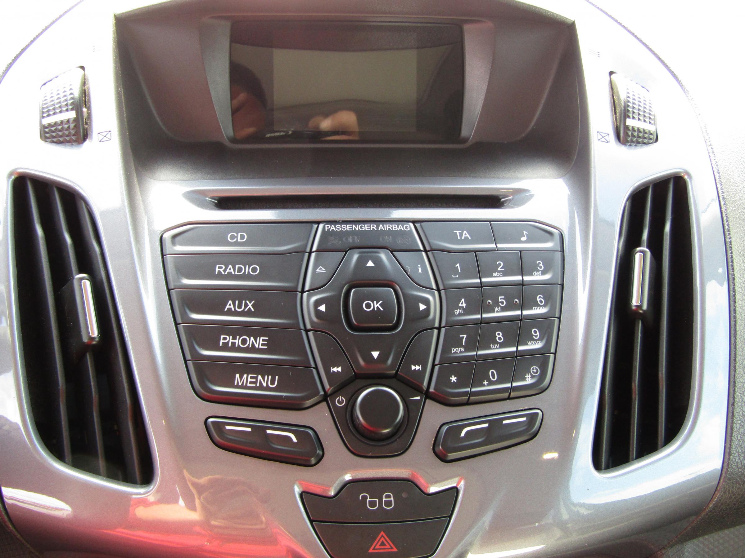 Ford Tourneo Connect, 2017 - pohled č. 16