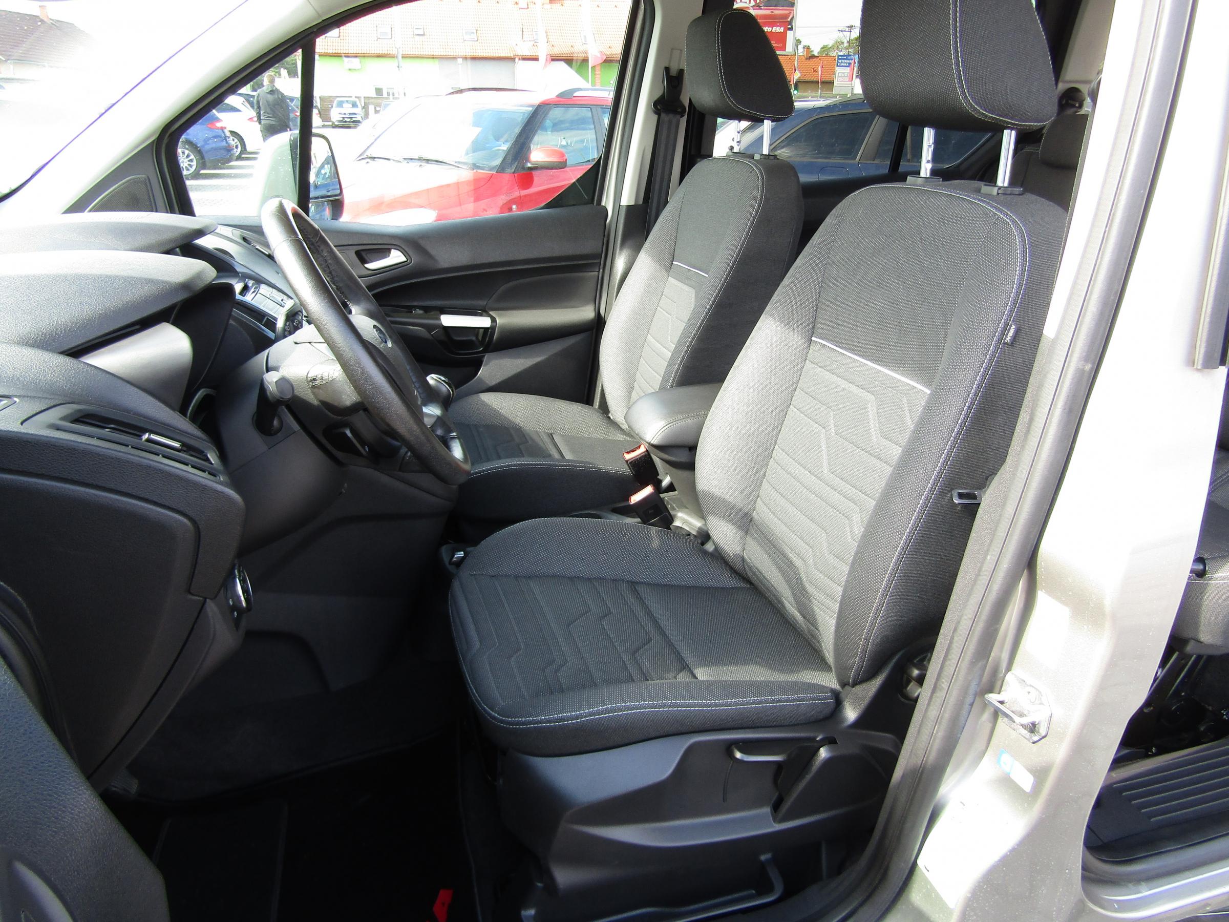 Ford Tourneo Connect, 2017 - pohled č. 9