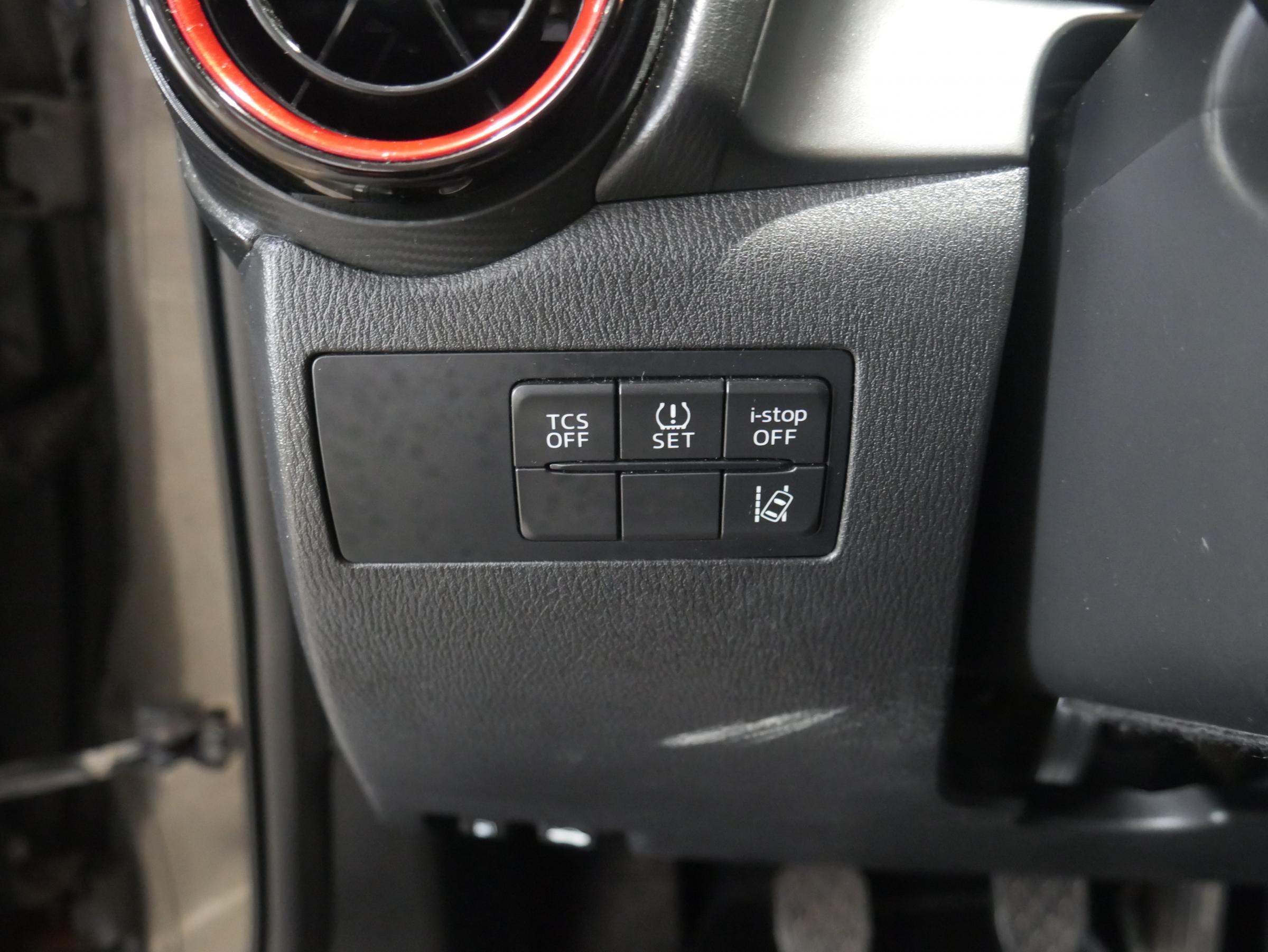 Mazda CX-3, 2015 - pohled č. 12