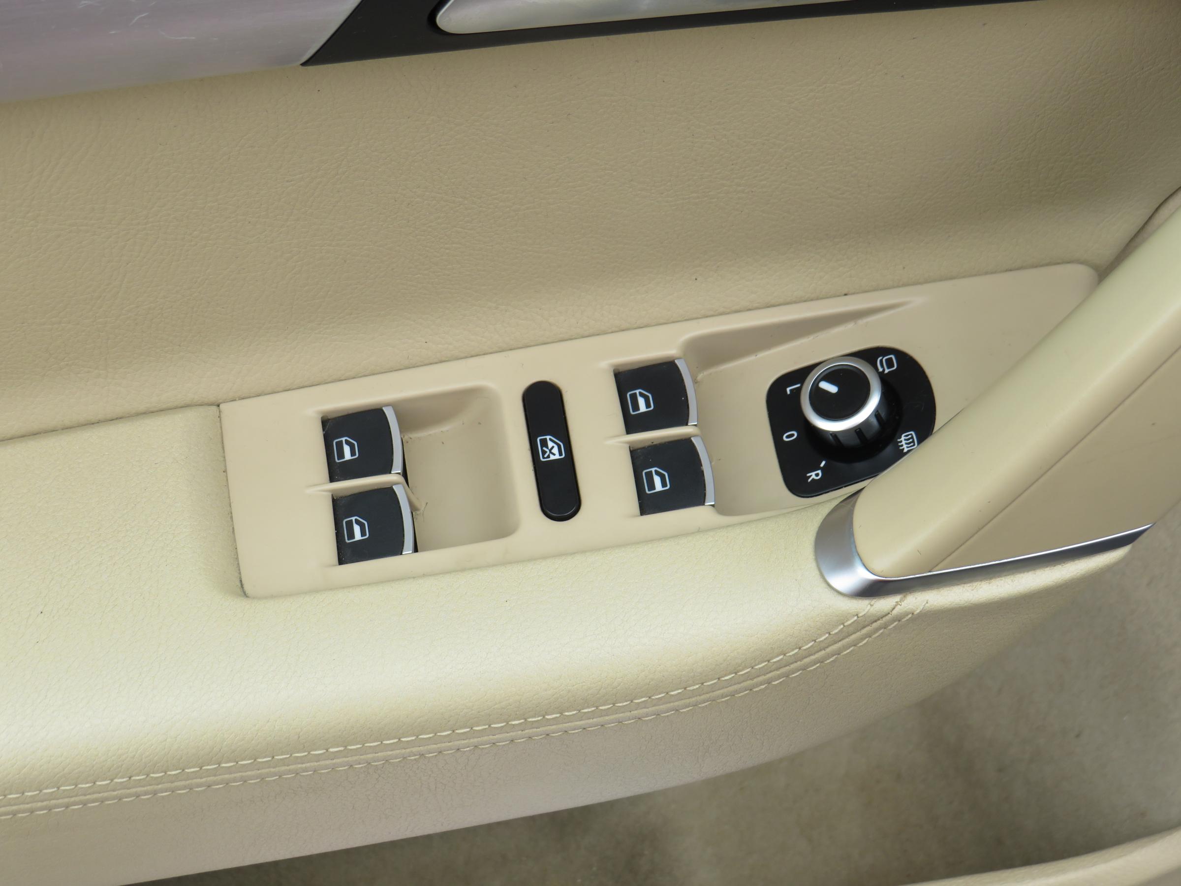 Volkswagen Passat, 2014 - pohled č. 11