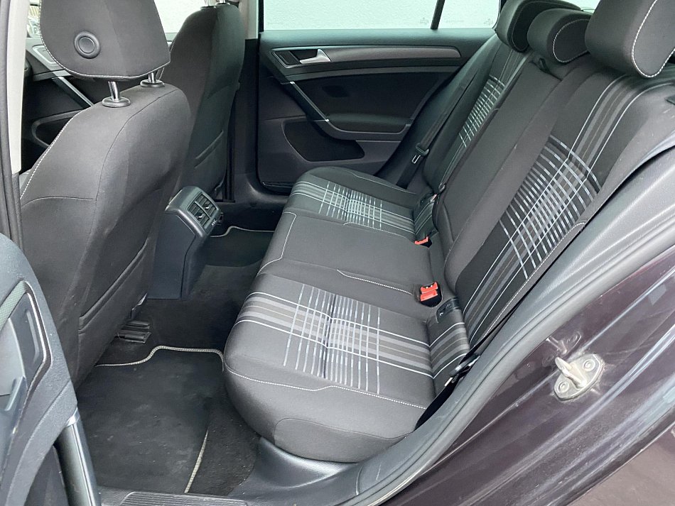 Volkswagen Golf 1.6 TDi Lounge