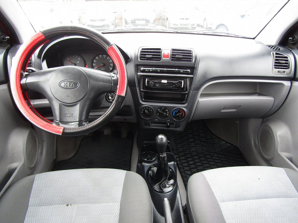 Kia Picanto 1.0i 