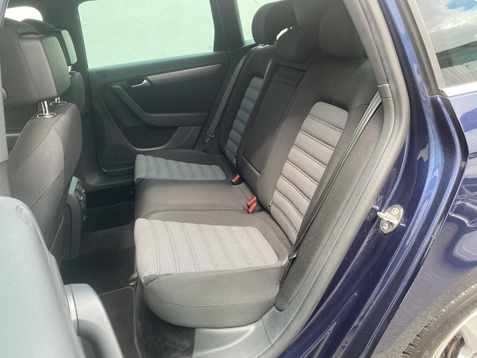 Volkswagen Passat 2.0 TDi Business