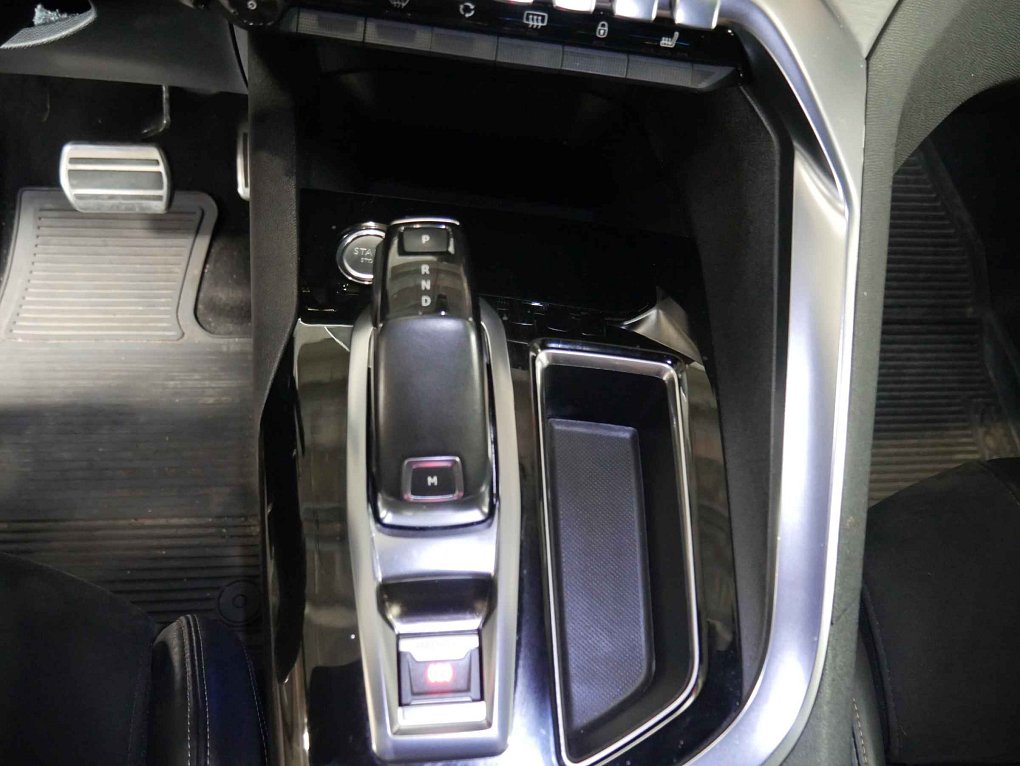 Peugeot 3008 2.0HDi 