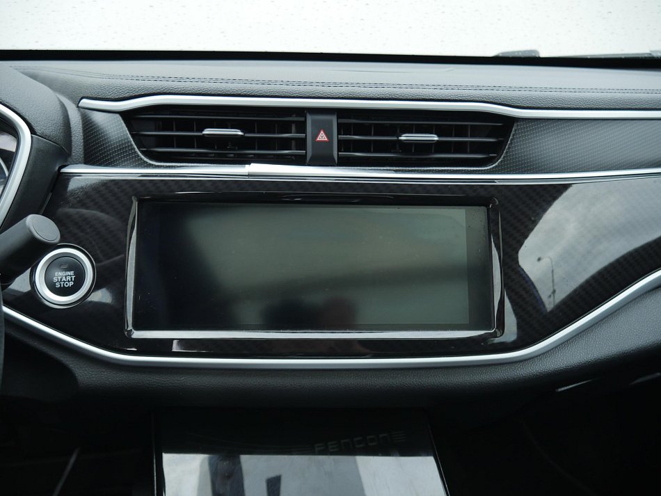 Dongfeng Fengon 5 1.5 i 