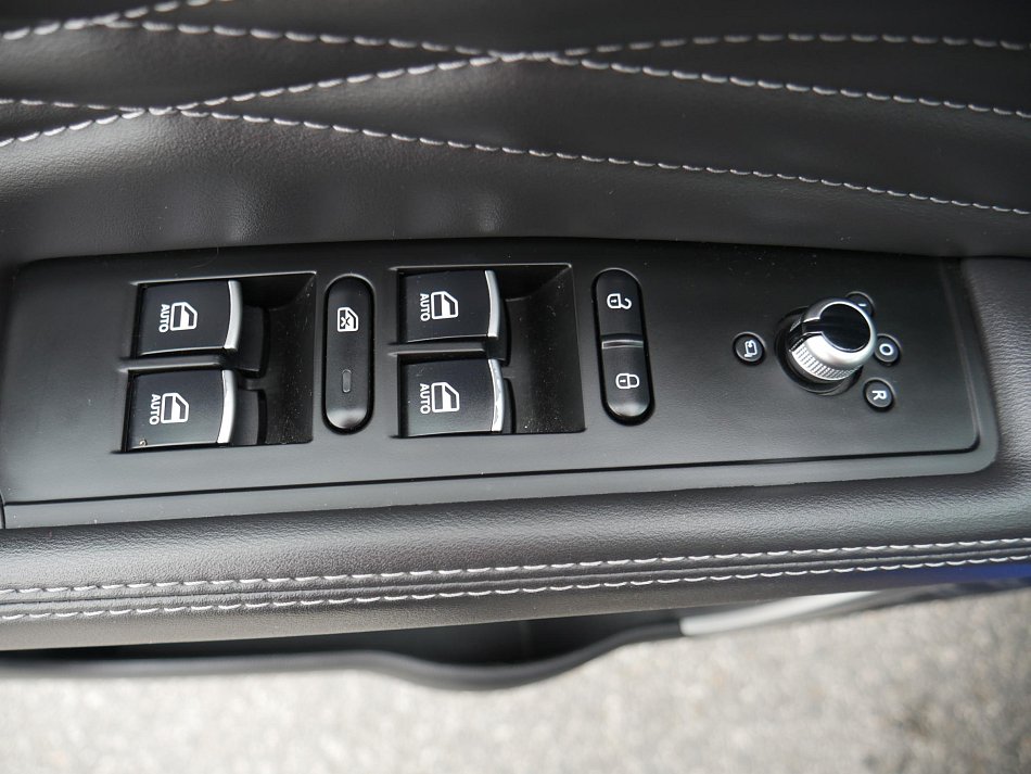 Dongfeng Fengon 5 1.5 i 