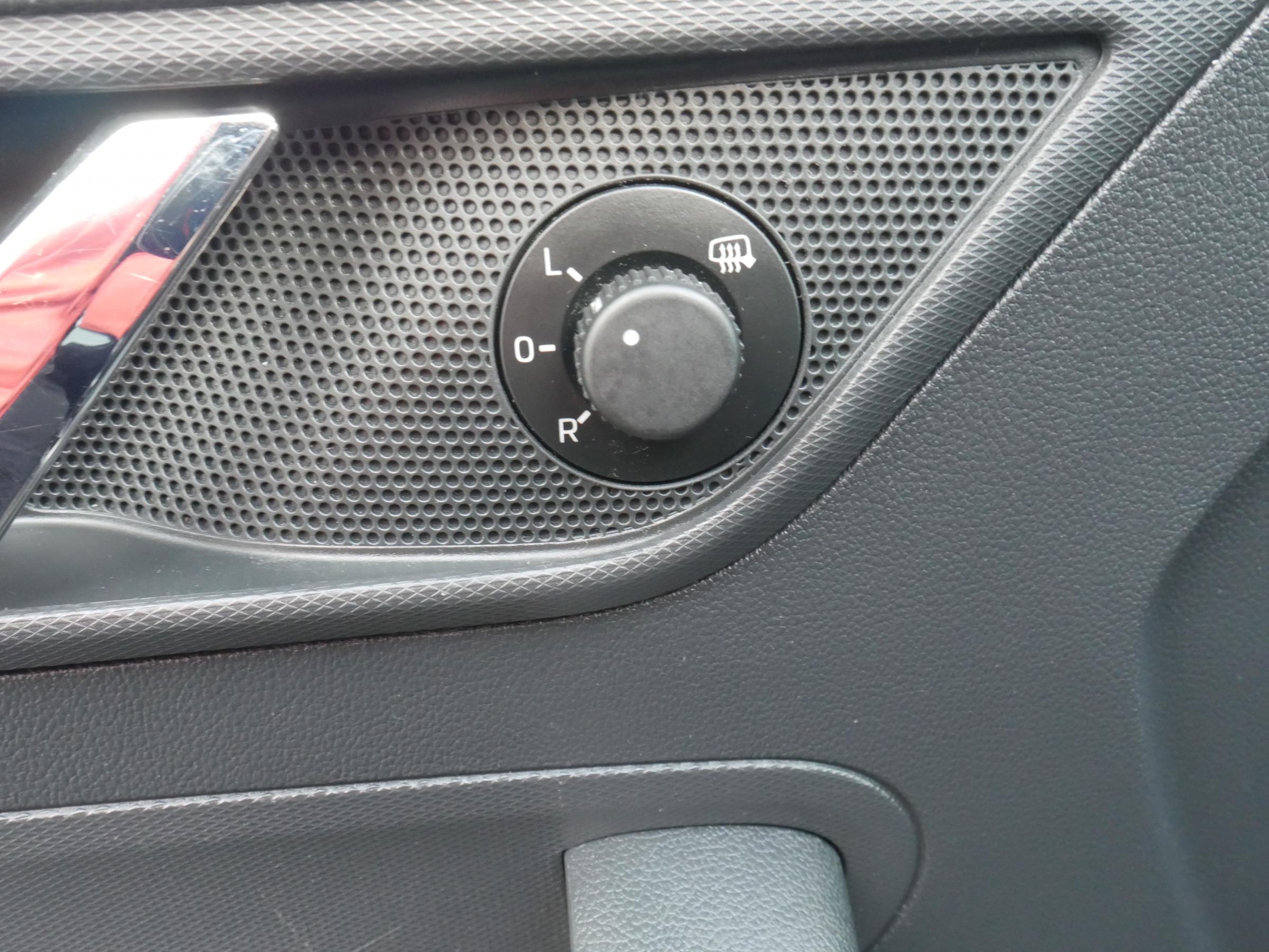 Škoda Rapid, 2013 - pohled č. 13