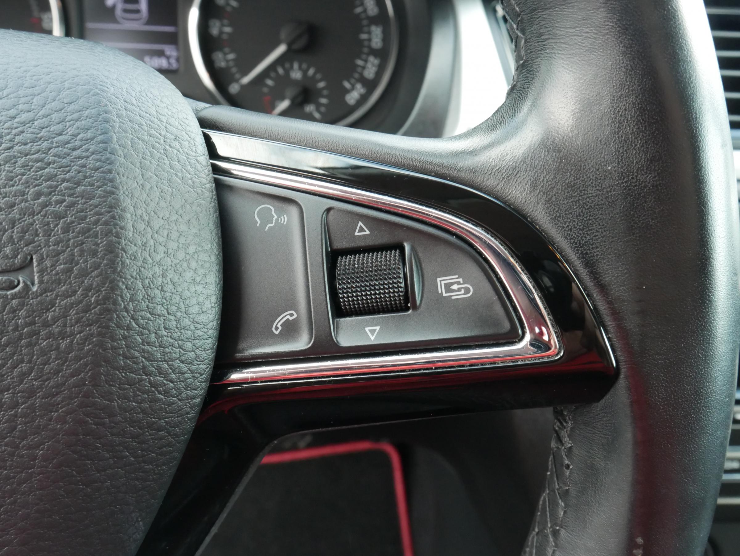 Škoda Rapid, 2013 - pohled č. 15