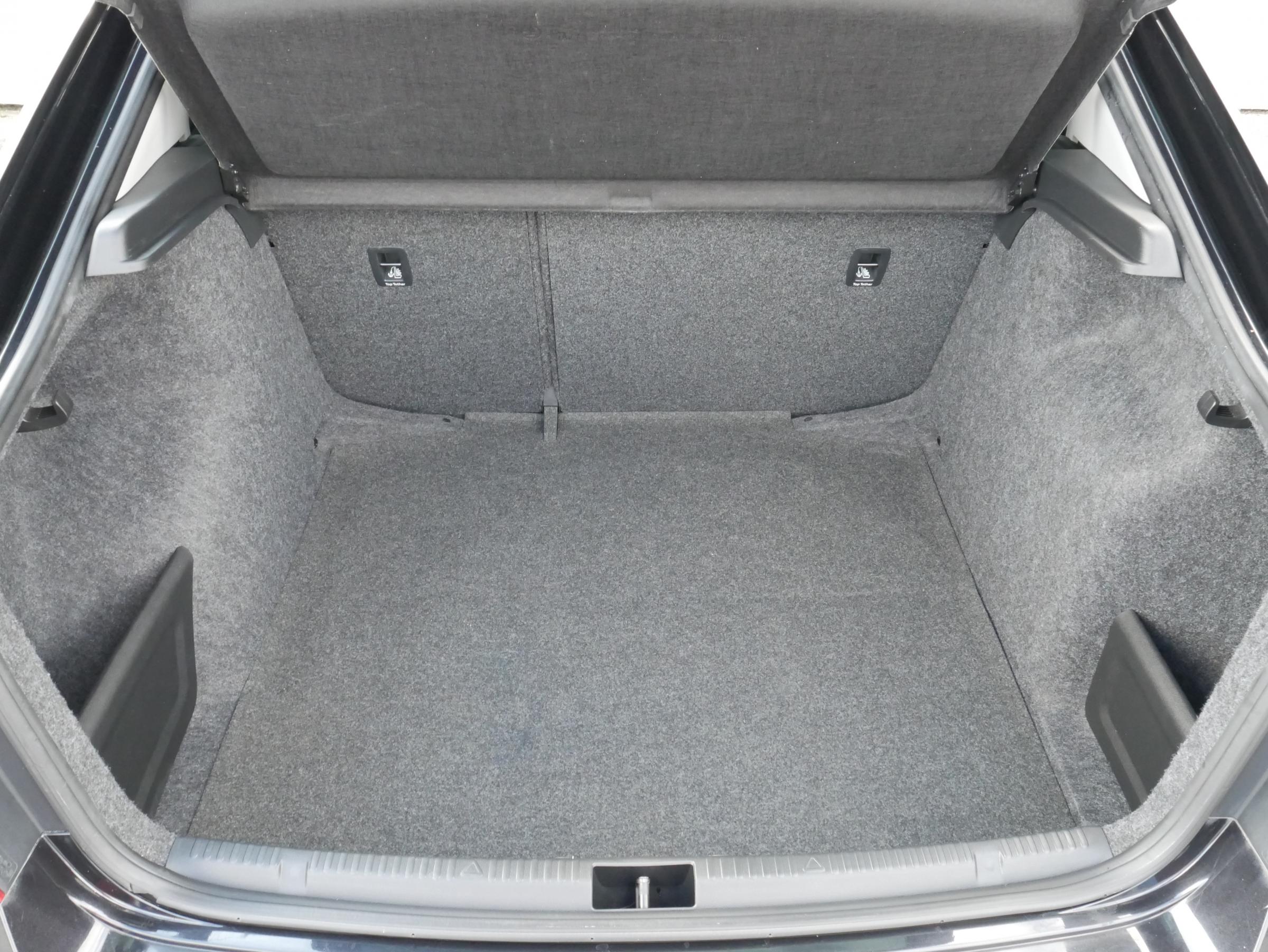 Škoda Rapid, 2013 - pohled č. 7