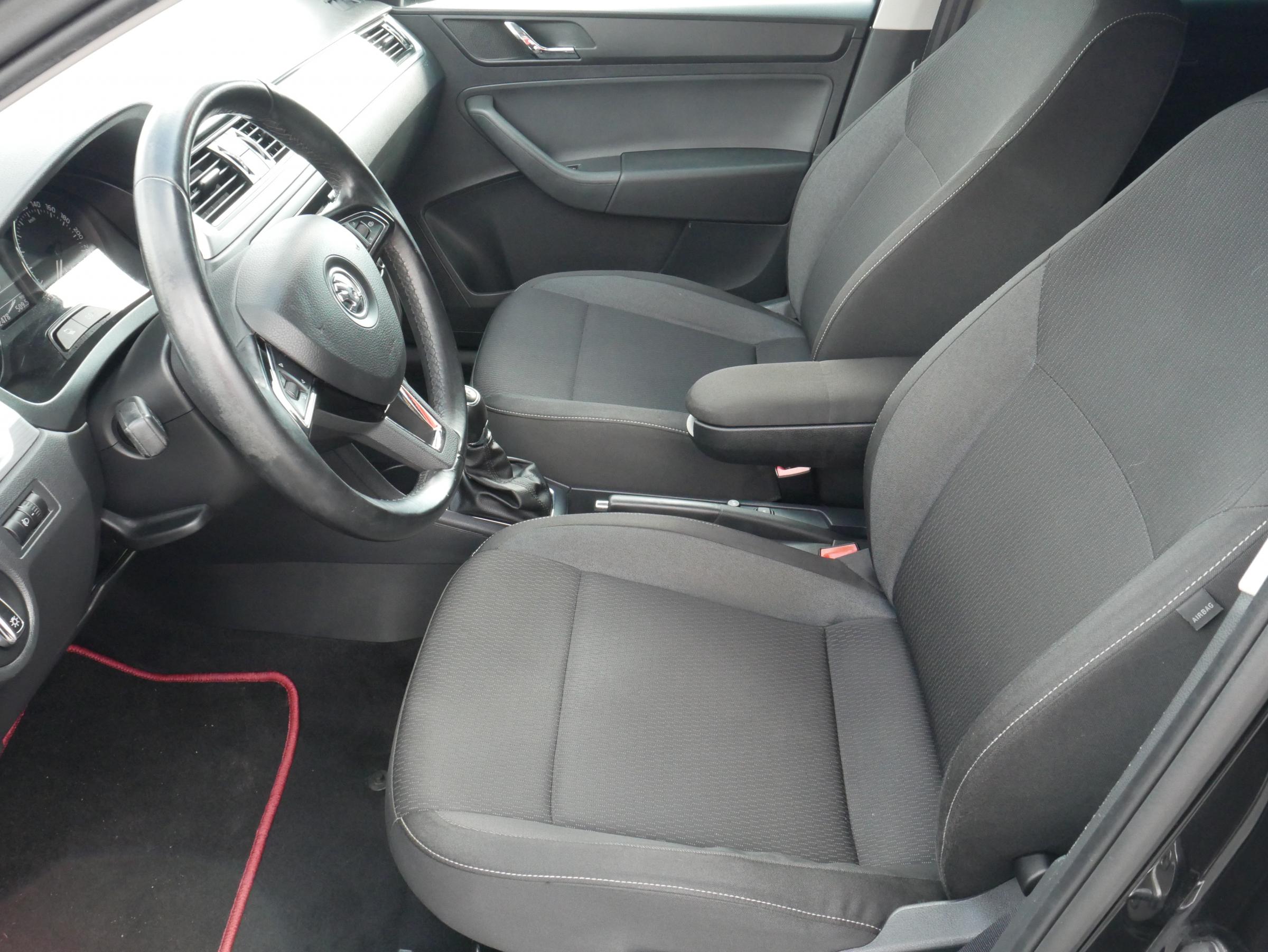 Škoda Rapid, 2013 - pohled č. 9