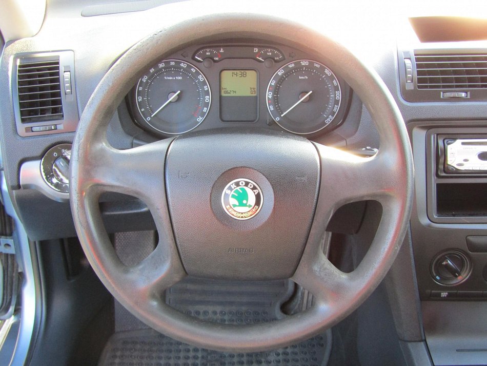 Škoda Octavia II 1.6MPi 