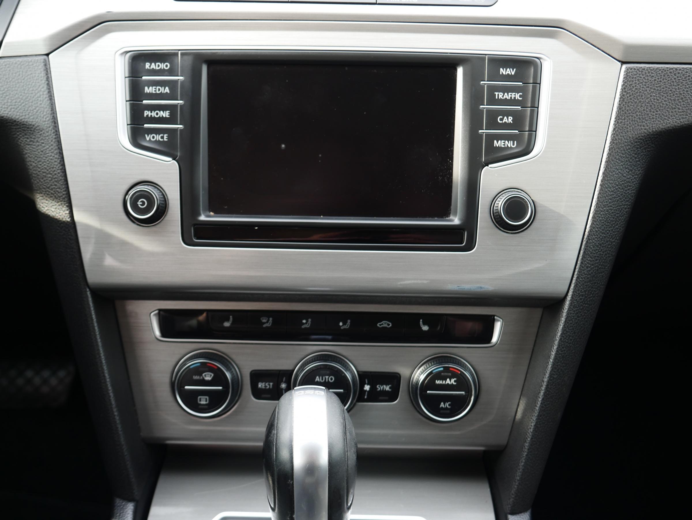 Volkswagen Passat, 2015 - pohled č. 11