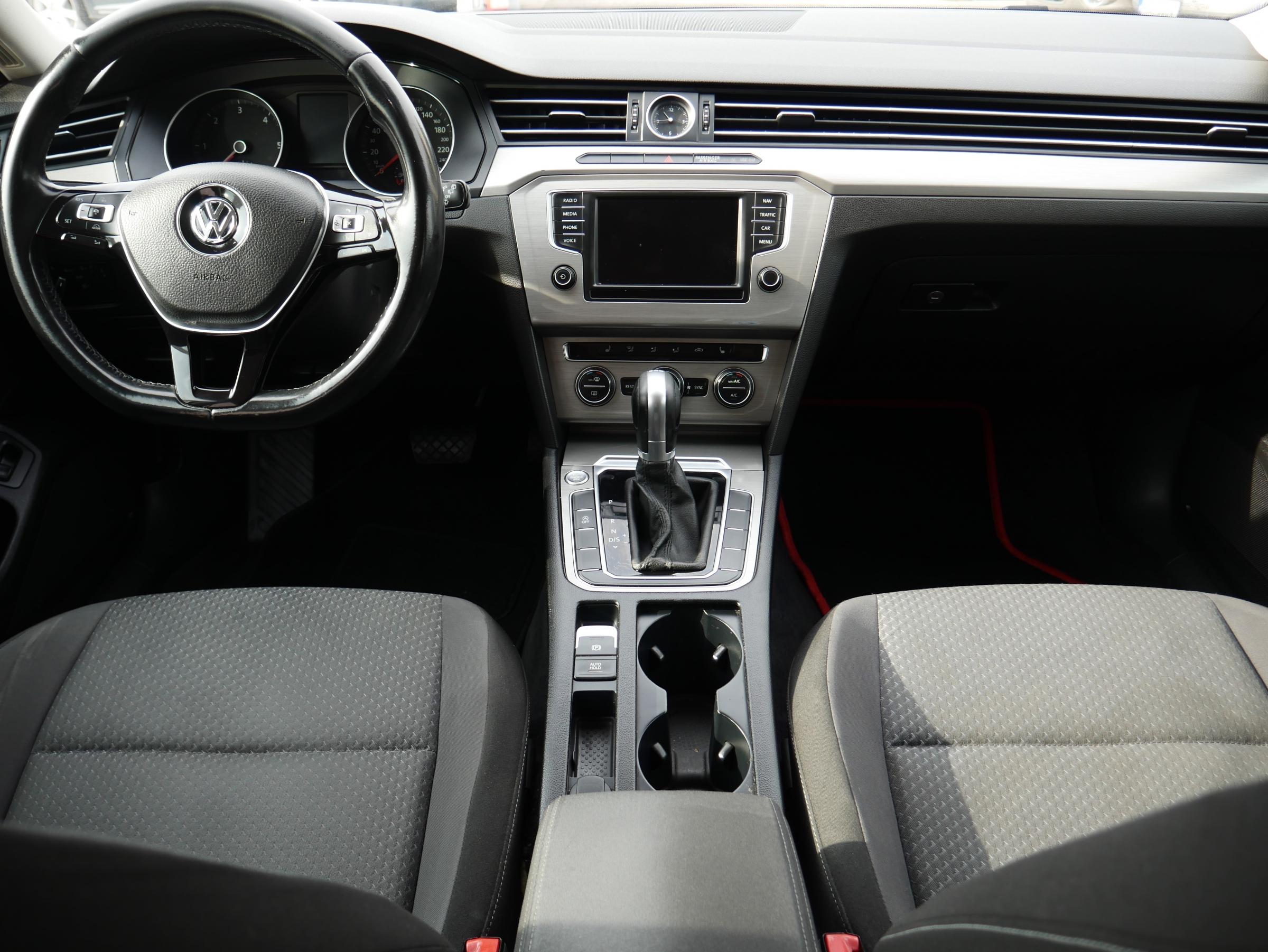 Volkswagen Passat, 2015 - pohled č. 7