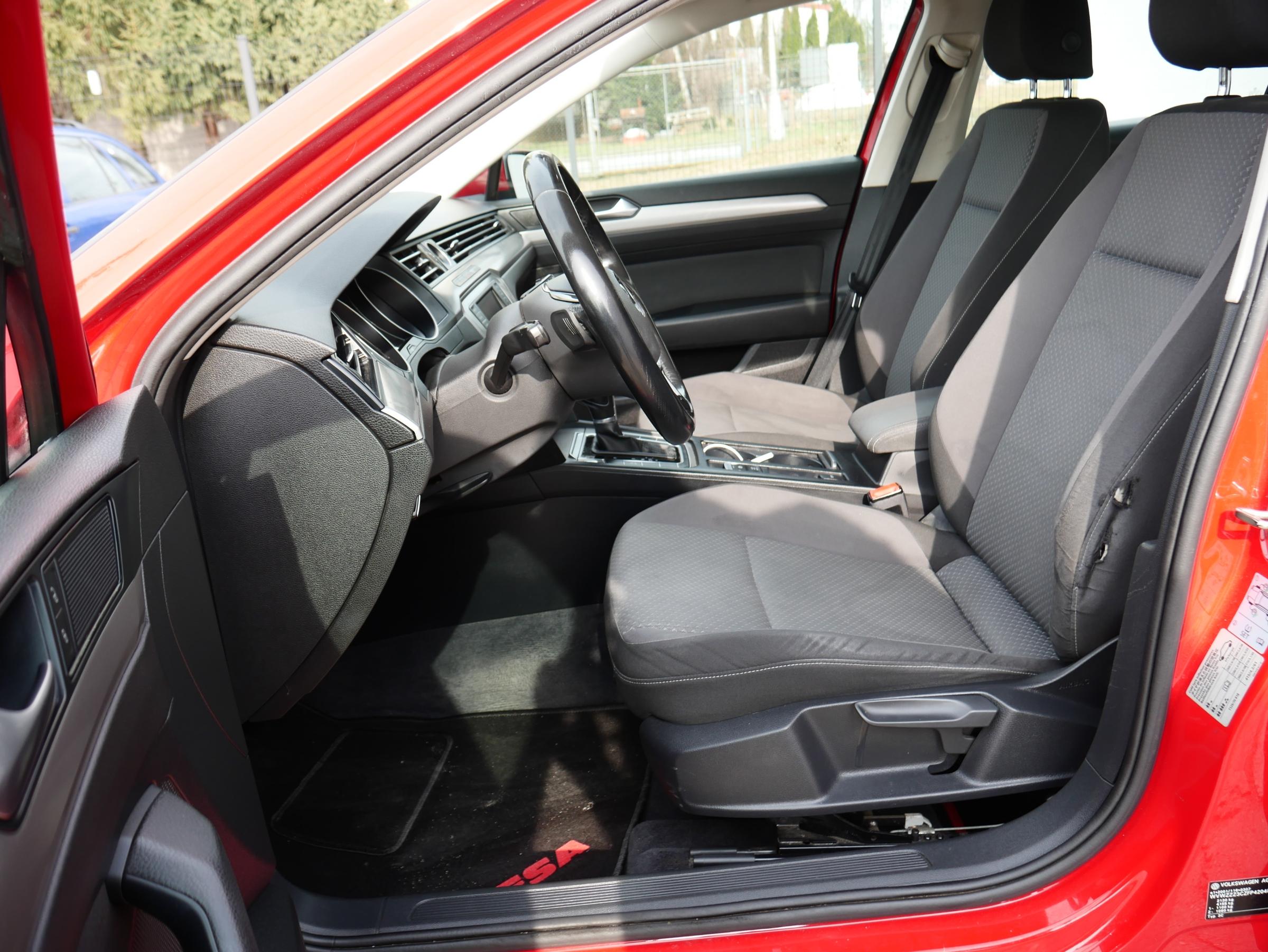 Volkswagen Passat, 2015 - pohled č. 9