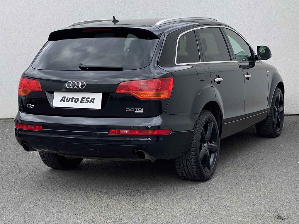 Audi Q7 3.0 TDI  Quattro
