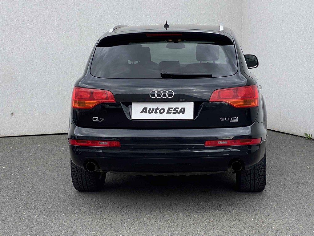 Audi Q7 3.0 TDI  Quattro