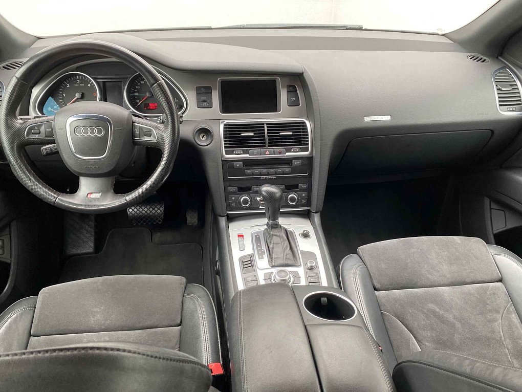 Audi Q7 3.0 TDI  Quattro