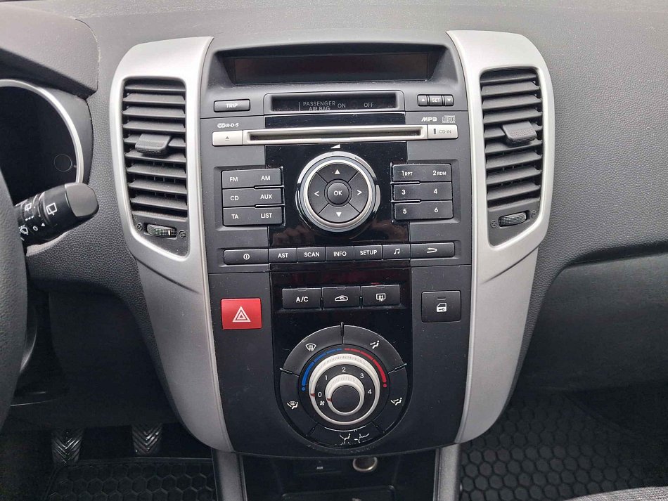 Kia Venga 1.4i 