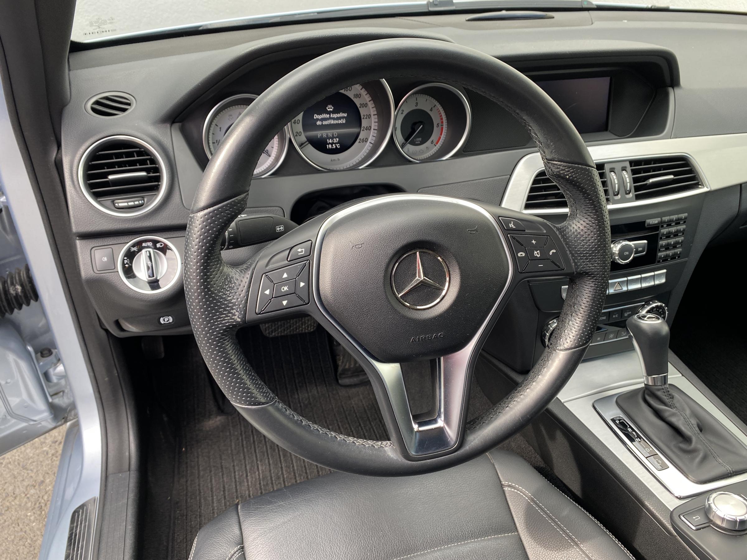 Mercedes-Benz Třída C, 2014 - pohled č. 15