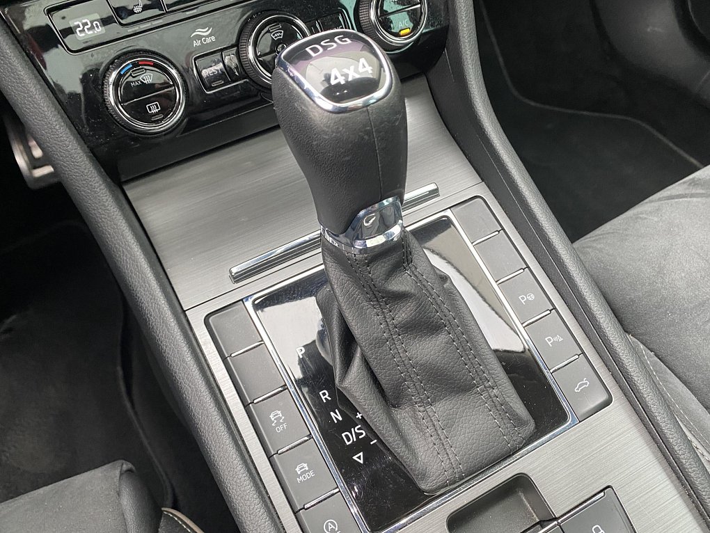 Škoda Superb III 2.0 TDi Scout 4x4