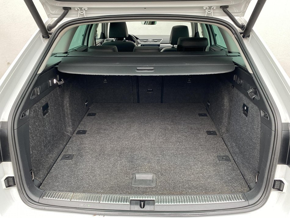 Škoda Superb III 2.0 TDi Scout 4x4