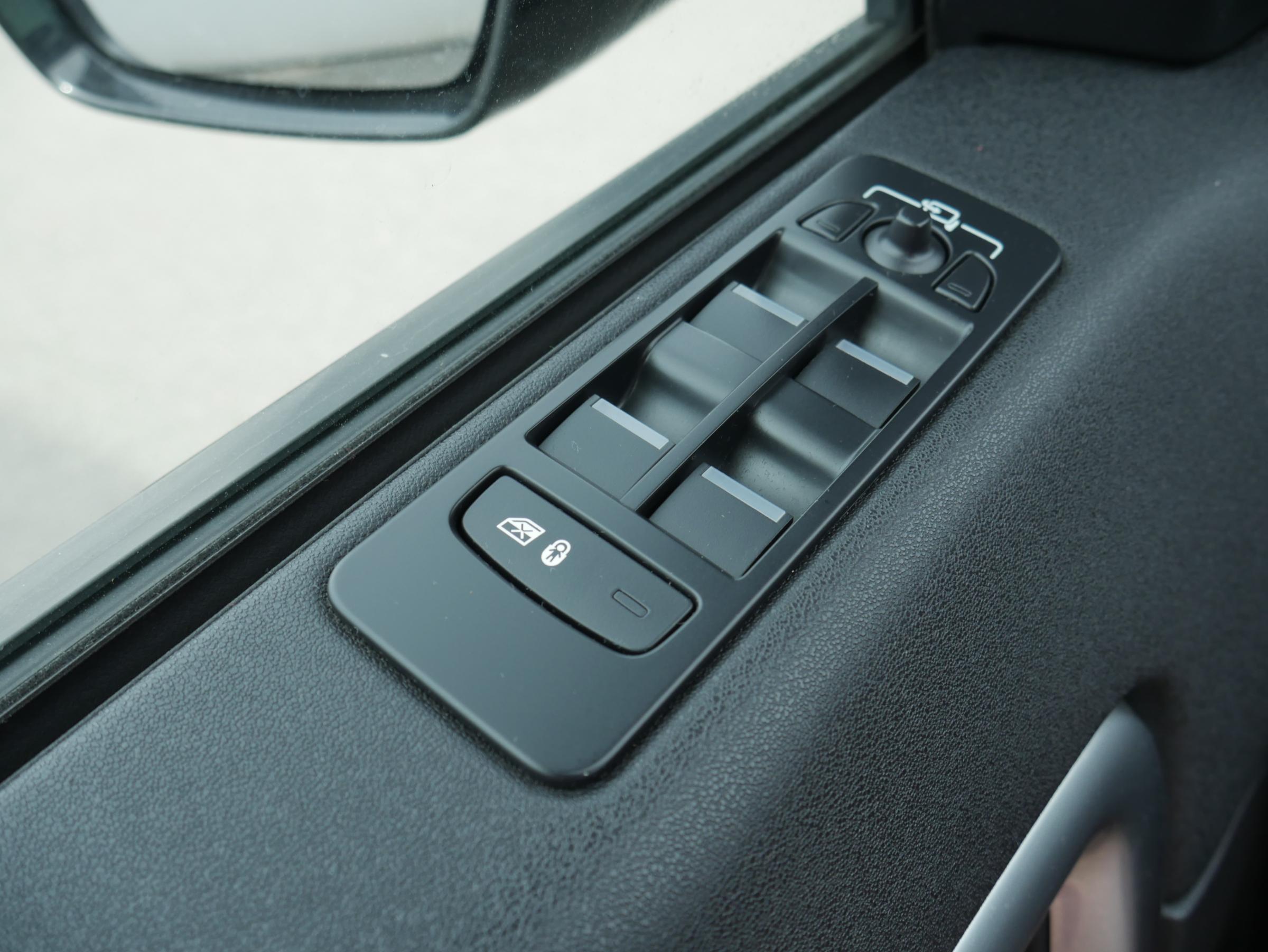 Land Rover Discovery Sport, 2019 - pohled č. 12