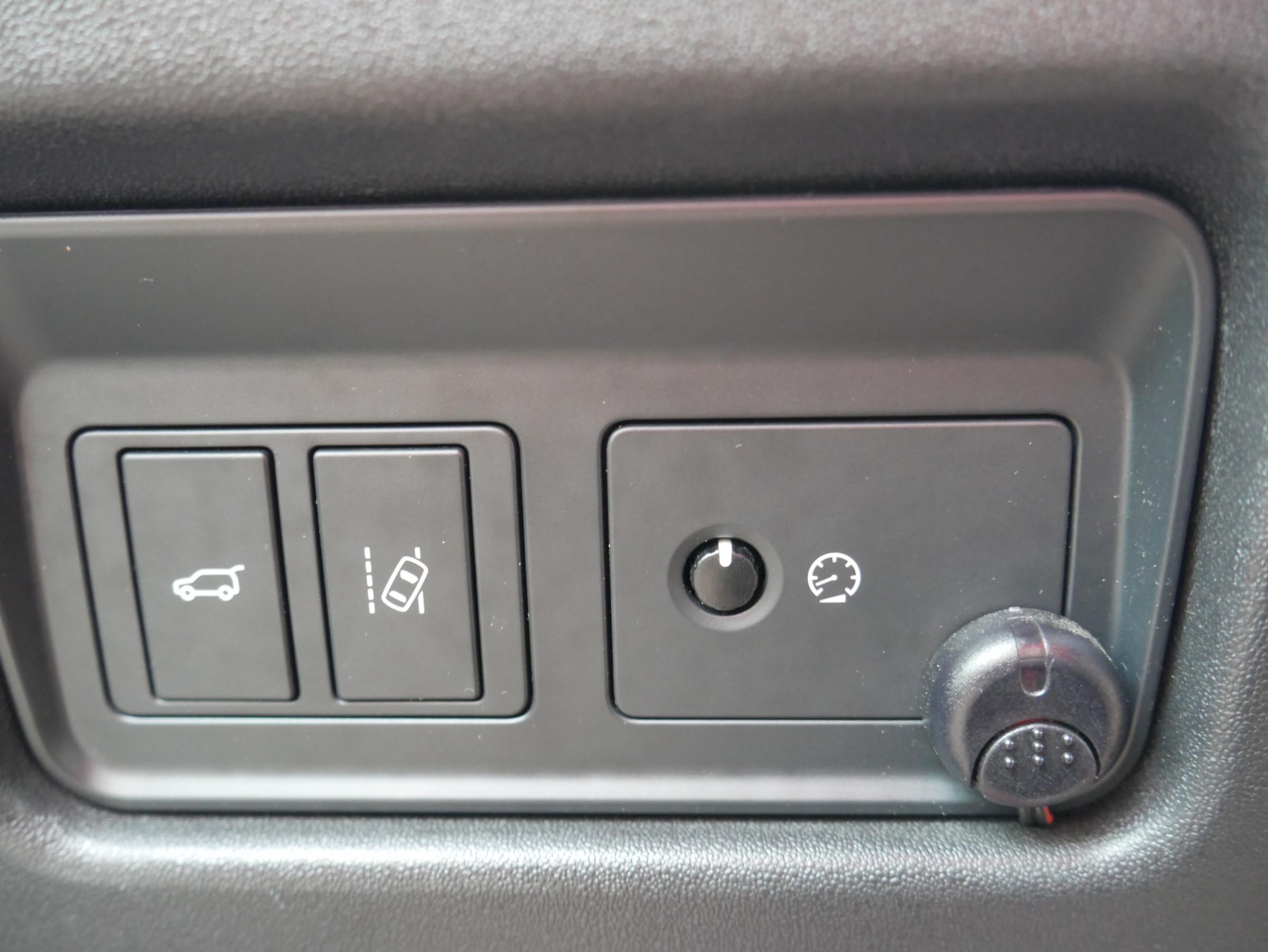 Land Rover Discovery Sport, 2019 - pohled č. 14