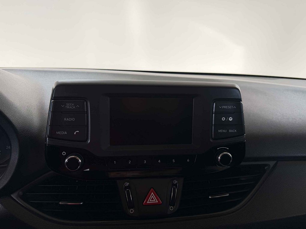 Hyundai I30 1.4  CVVT Trikolor