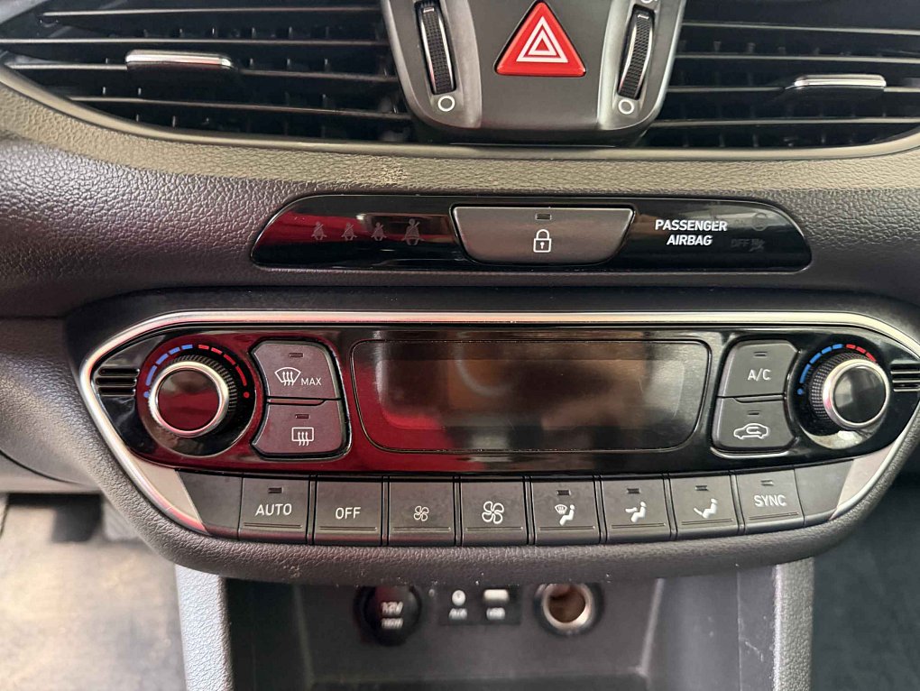 Hyundai I30 1.4  CVVT Trikolor