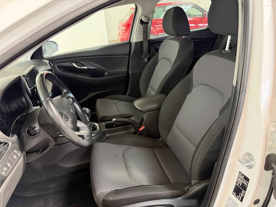 Hyundai I30 1.4  CVVT Trikolor