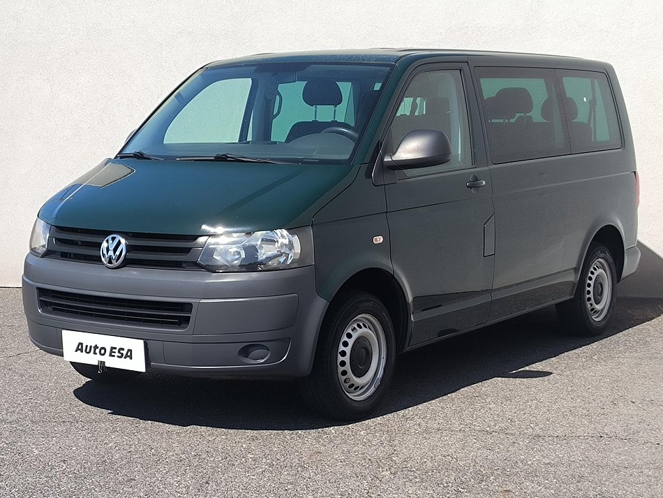 Volkswagen Caravelle 2.0TDi  8míst
