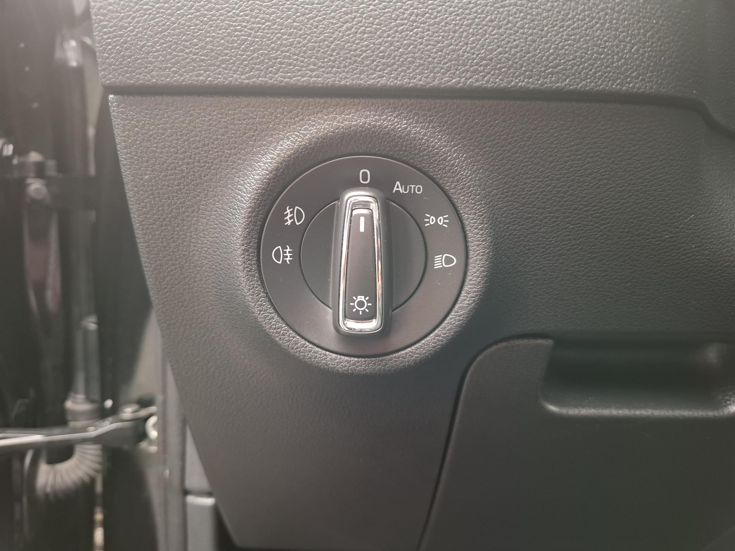 Škoda Karoq, 2022 - pohled č. 16