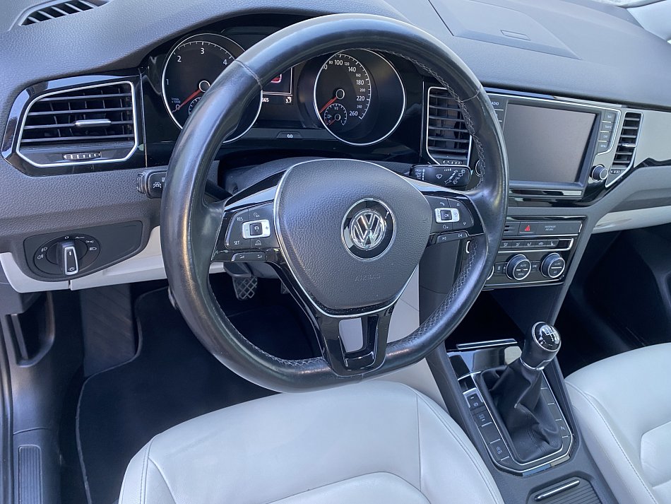 Volkswagen Sportsvan 2.0 TDi Highline