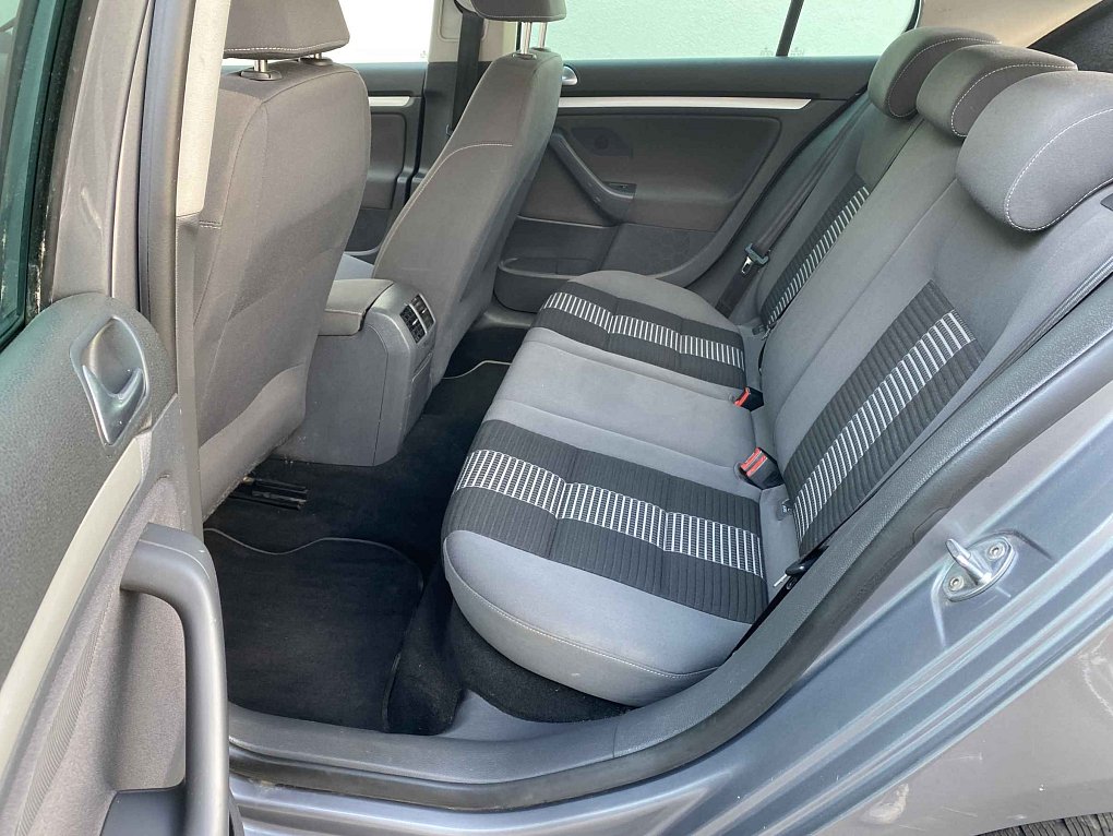 Volkswagen Golf 2.0 TDi United V