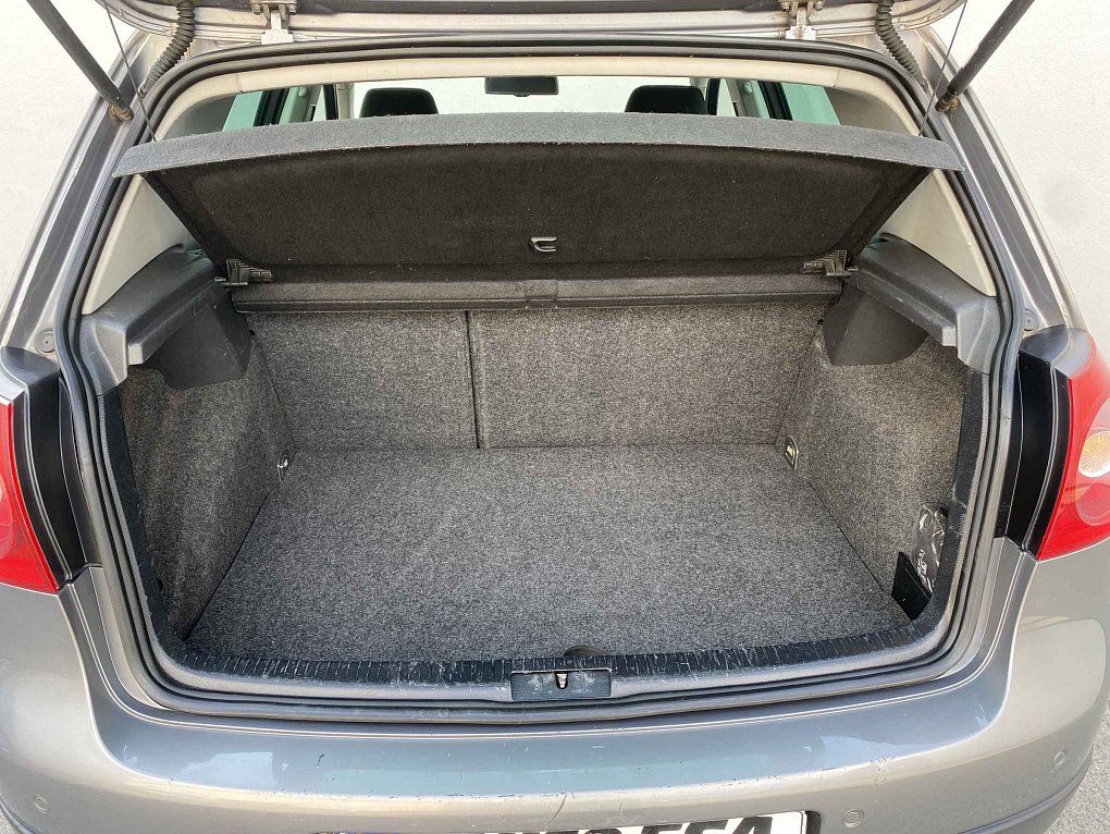 Volkswagen Golf 2.0 TDi United V