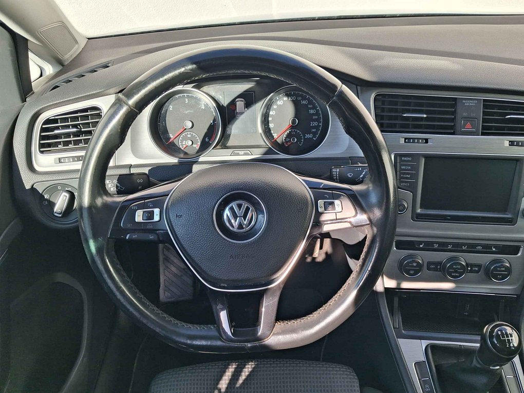 Volkswagen Golf 2.0 TDi 