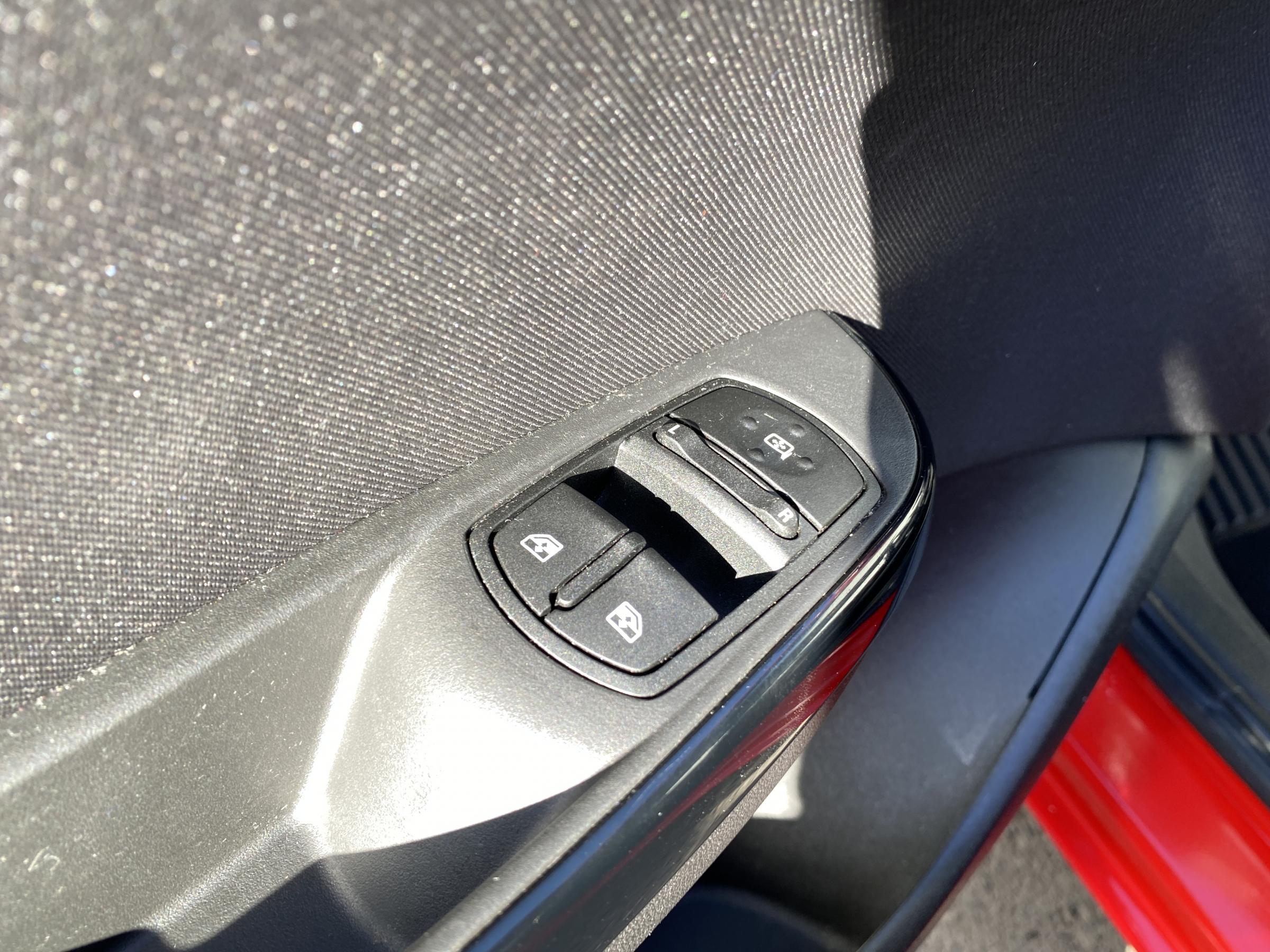 Opel Corsa, 2016 - pohled č. 13