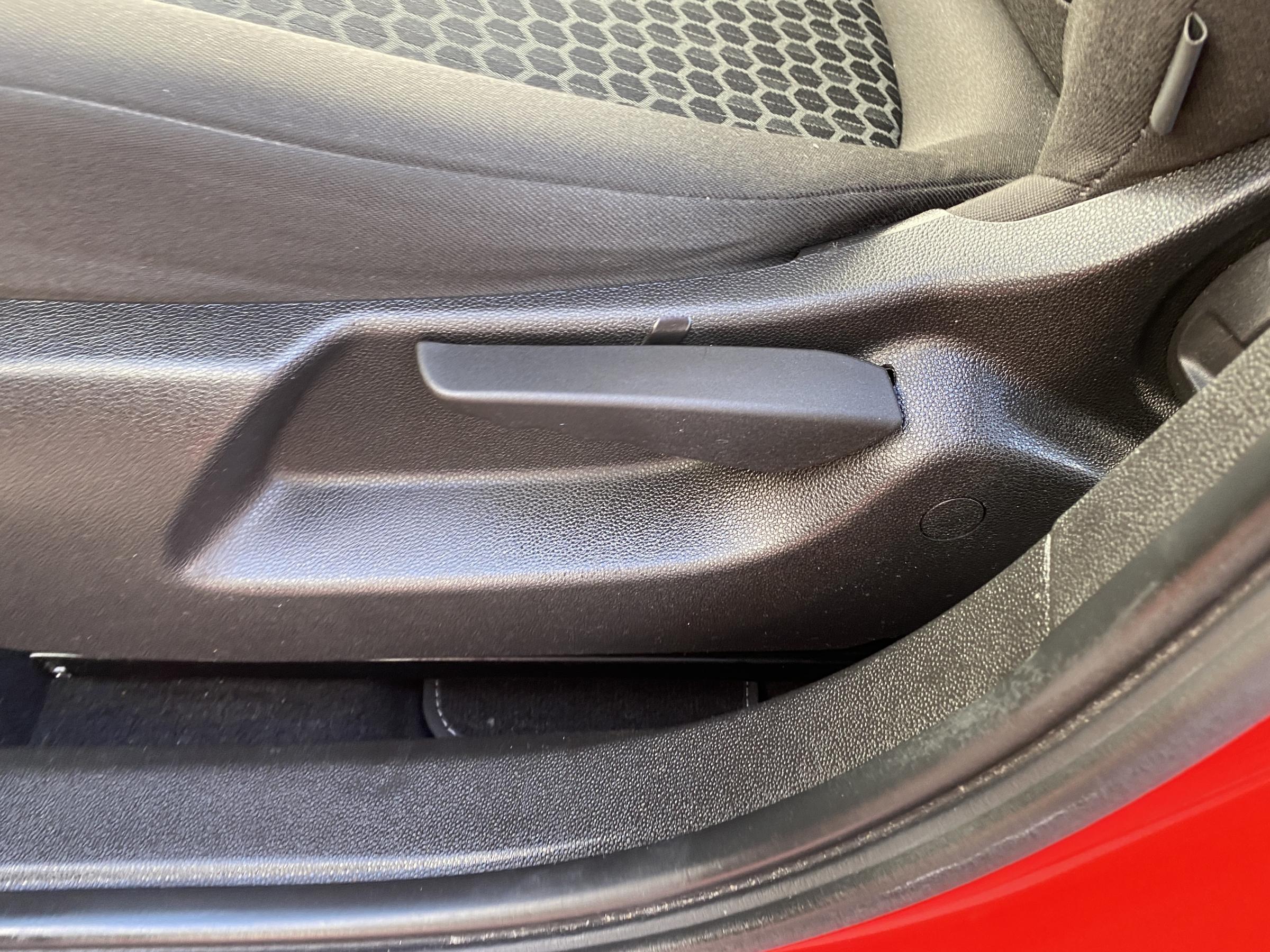 Opel Corsa, 2016 - pohled č. 14