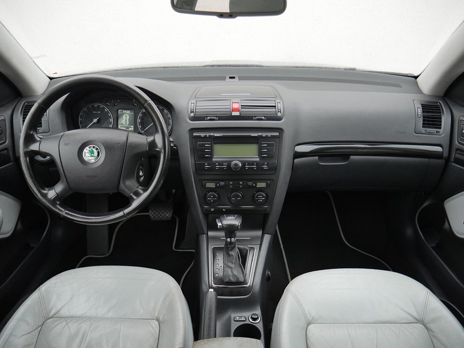 Škoda Octavia II 2.0 TDi L&K