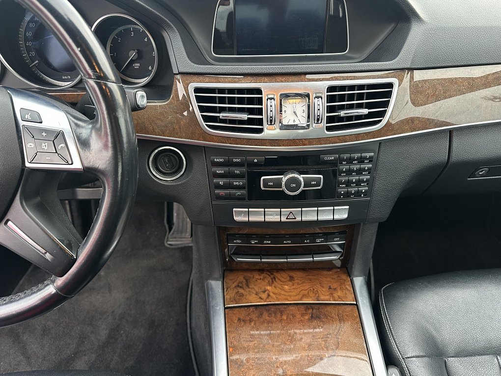 Mercedes-Benz Třída E 2.2CDi 