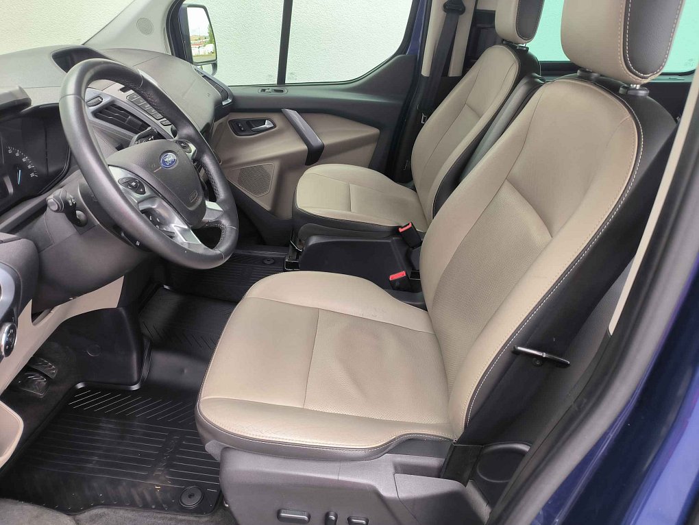 Ford Tourneo Custom 2.2TDCi Titanium