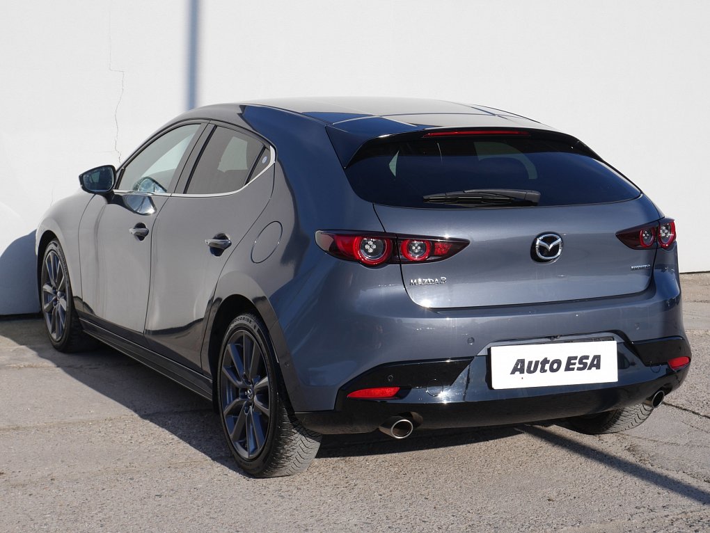 Mazda 3 2.0i 