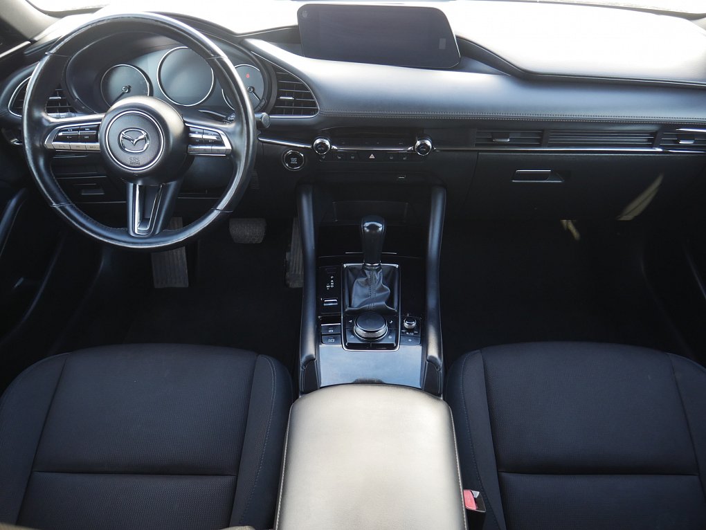 Mazda 3 2.0i 
