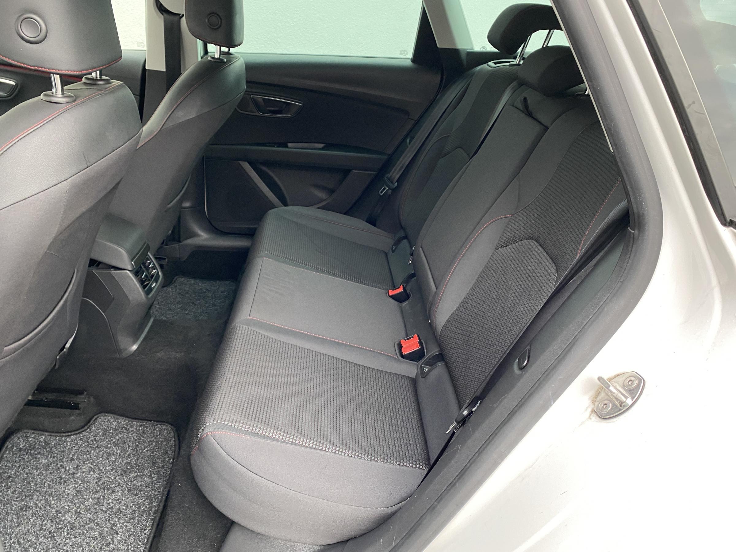 Seat Leon, 2018 - pohled č. 10