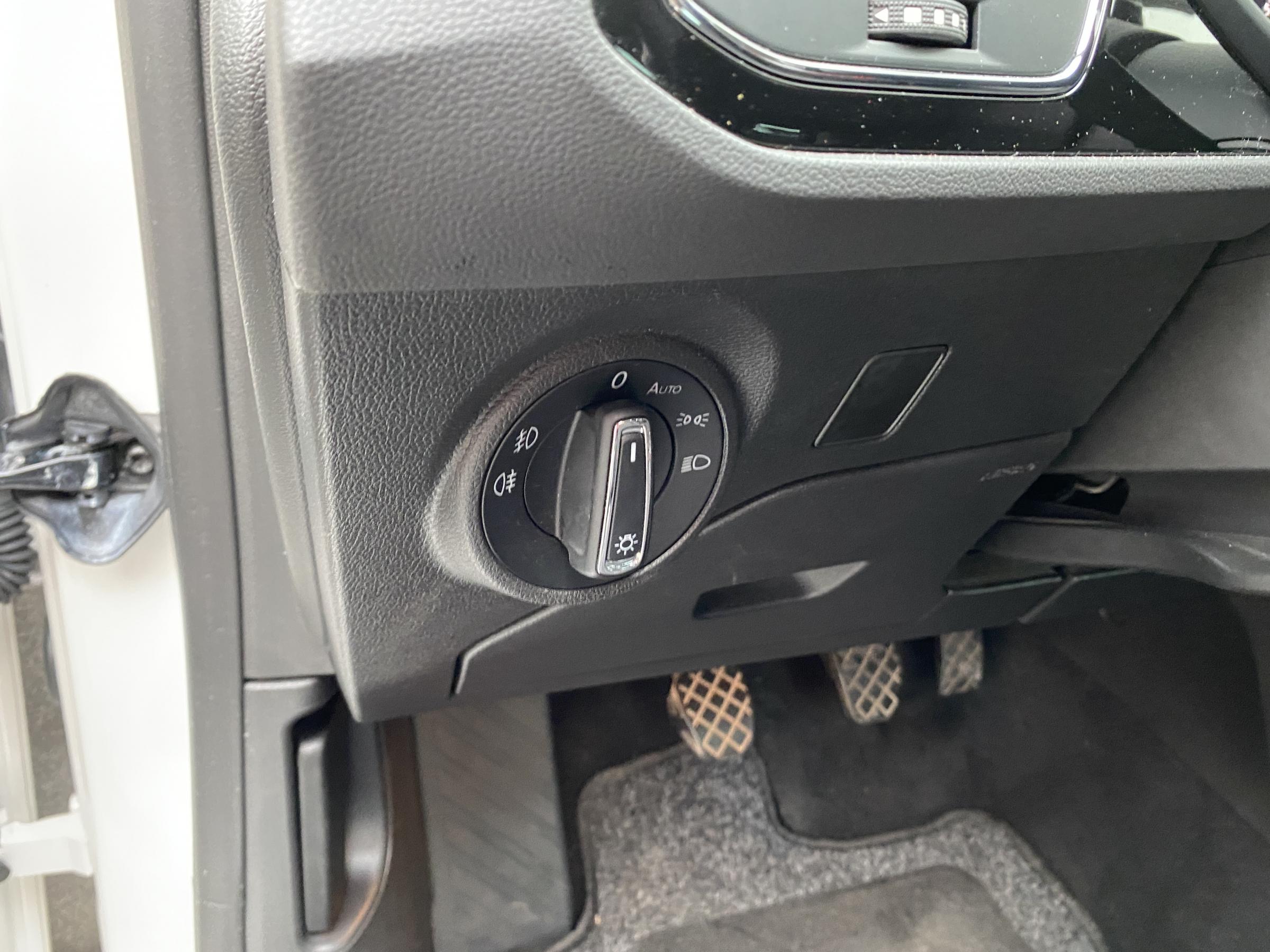 Seat Leon, 2018 - pohled č. 15