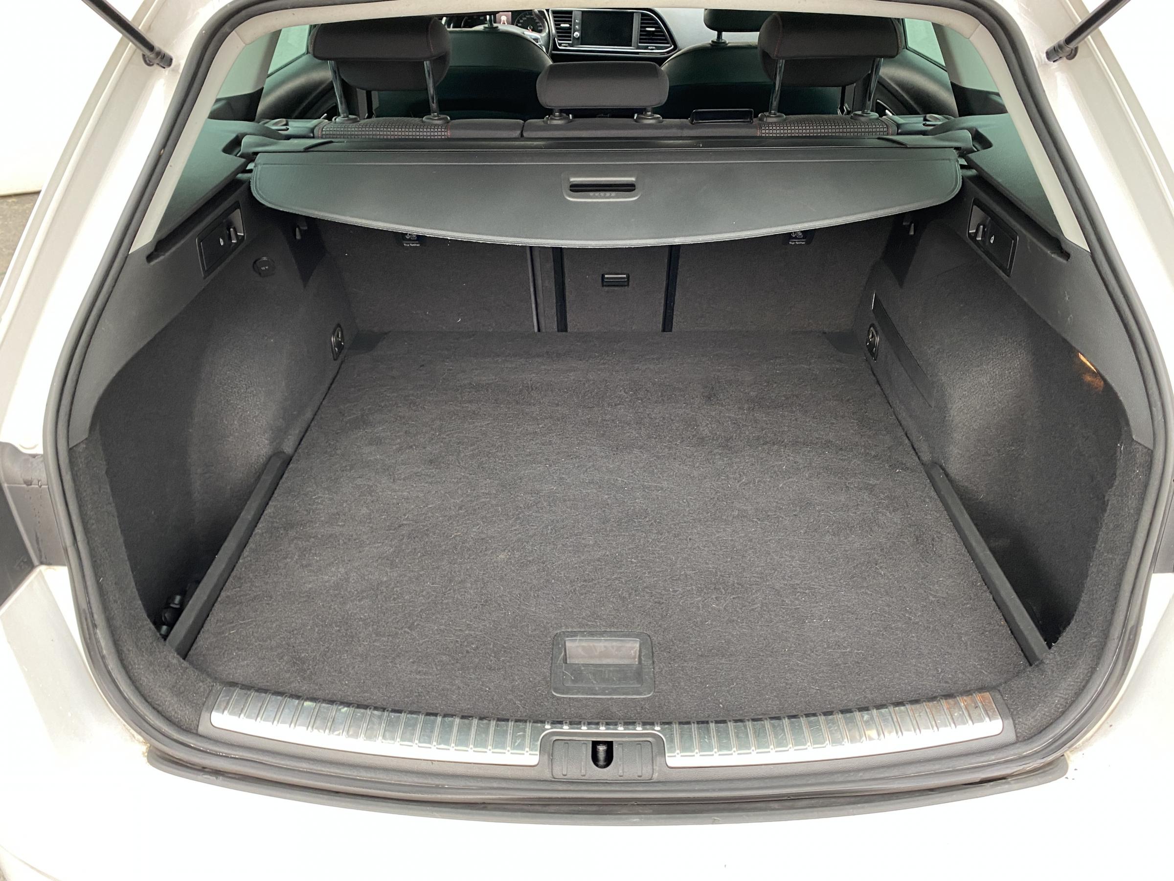 Seat Leon, 2018 - pohled č. 7