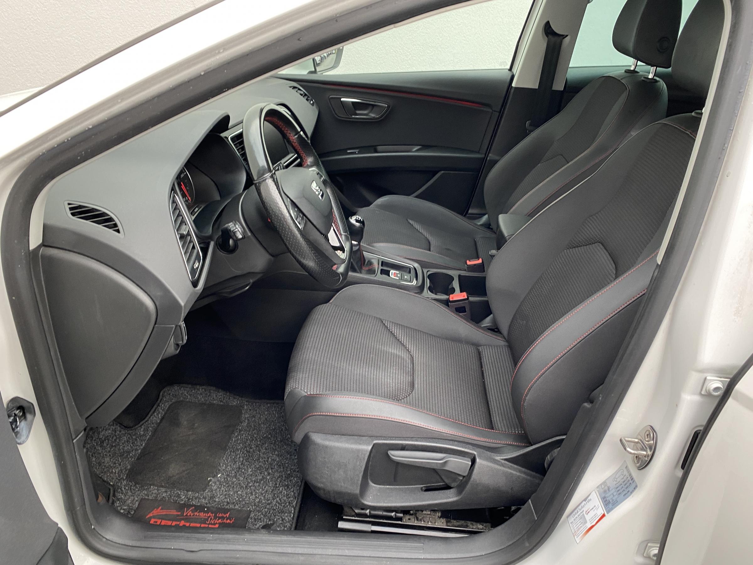 Seat Leon, 2018 - pohled č. 9