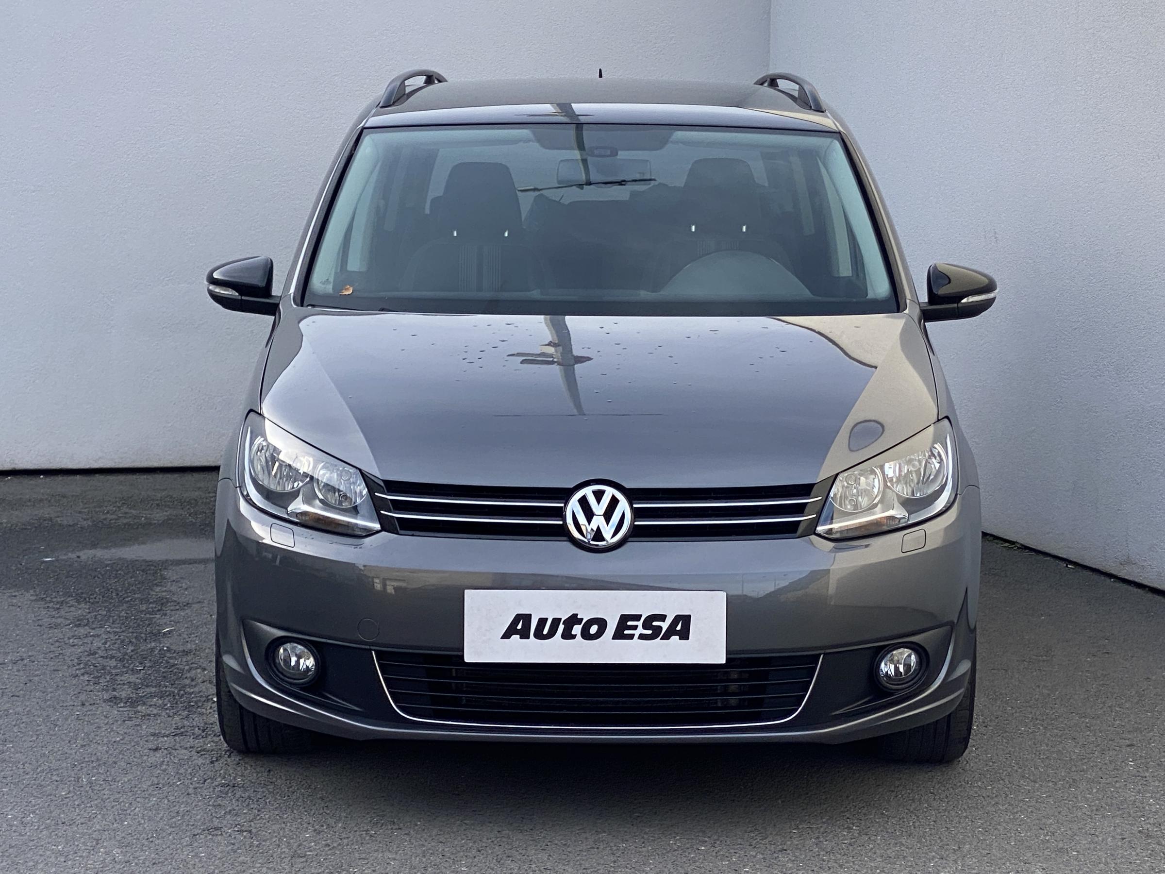 Volkswagen Touran, 2012 - pohled č. 2