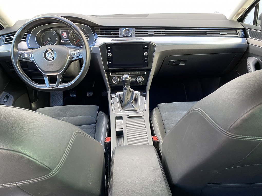 Volkswagen Passat 2.0 TDi Highline