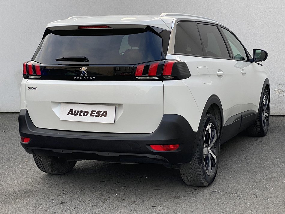 Peugeot 5008 1.5 HDi Active